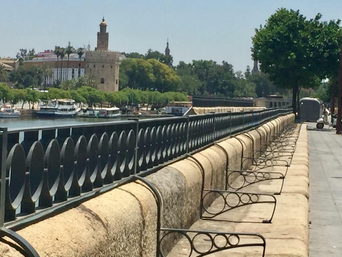 Betis A La Orilla Del Guadalquivir & Vistas A La Giralda Apartment Seville Exterior photo